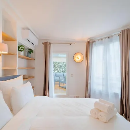 Quartier Libre Madeleine Apartment Paris Exterior photo