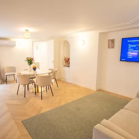 Quartier Libre Madeleine Apartment Paris Exterior photo