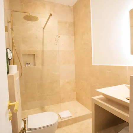 Quartier Libre Madeleine Apartment Paris Exterior photo