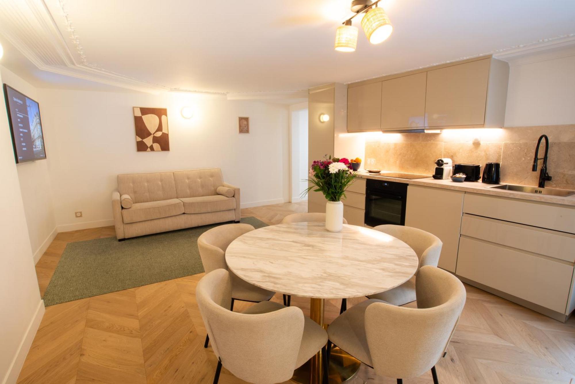 Quartier Libre Madeleine Apartment Paris